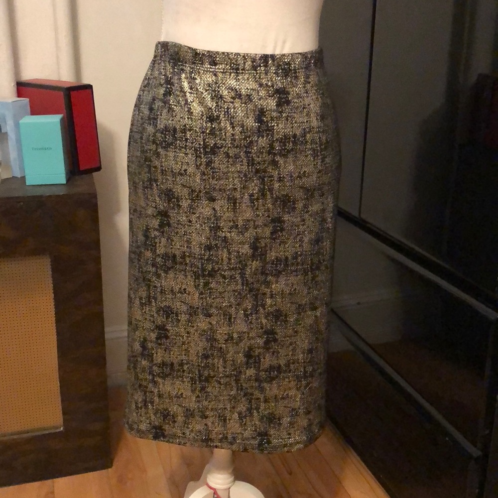 🆑FINAL PRICE‼️ Black and gold pencil skirt